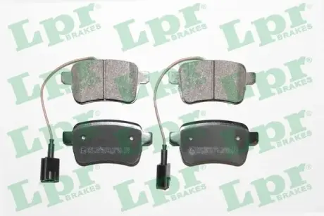 Комплект тормозных колодок, дисковый тормоз LPR 05P1596