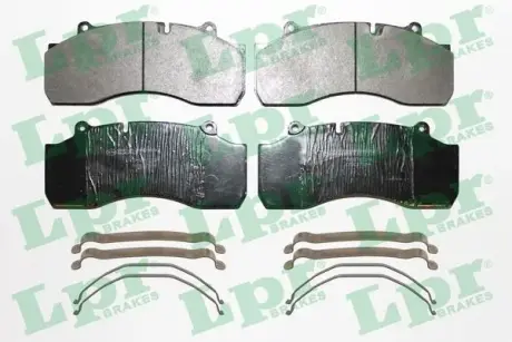 Комплект тормозных колодок, дисковый тормоз LPR 05P824K
