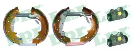 Комплект тормозных колодок LPR OEK266