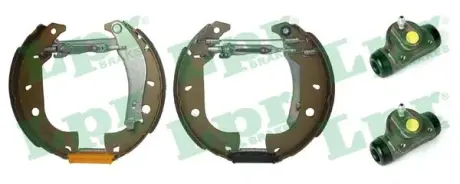 Комплект тормозных колодок LPR OEK309