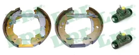 Комплект тормозных колодок LPR OEK322