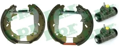 Комплект тормозных колодок LPR OEK324