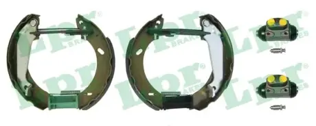 Комплект тормозных колодок LPR OEK357
