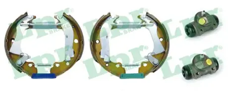 Комплект тормозных колодок LPR OEK370