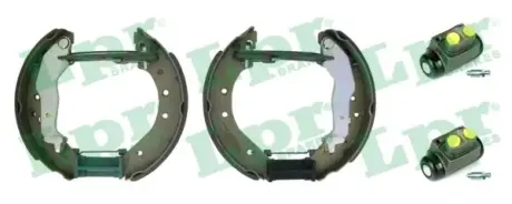 Комплект тормозных колодок LPR OEK397