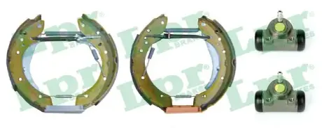 Комплект тормозных колодок LPR OEK451