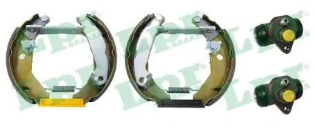 Комплект тормозных колодок LPR OEK467