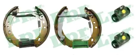 Комплект тормозных колодок LPR OEK481