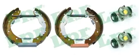 Комплект тормозных колодок LPR OEK497