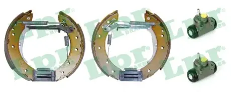 Комплект тормозных колодок LPR OEK501