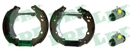 Комплект тормозных колодок LPR OEK550