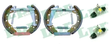 Комплект тормозных колодок LPR OEK557
