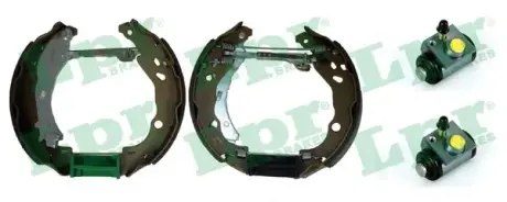 Комплект тормозных колодок LPR OEK617