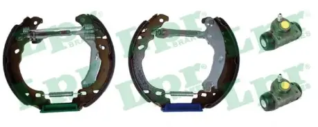 Комплект тормозных колодок LPR OEK619