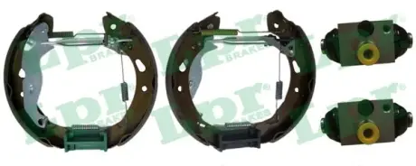 Комплект тормозных колодок LPR OEK628
