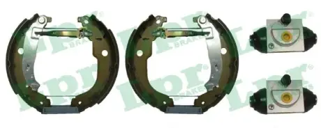 Комплект тормозных колодок LPR OEK682