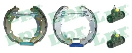 Комплект тормозных колодок LPR OEK693
