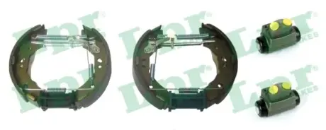 Комплект тормозных колодок LPR OEK696