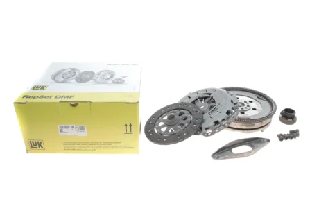 Демпфер + комплект зчеплення +вижимний BMW 3 (E90)/5 (E60) 04-11 N52 LUK 600025700