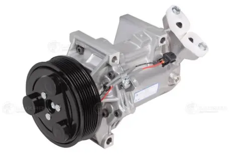 Компресор кондиціонера Renault Duster (15-)/Kaptur (16-) 2.0i (LCAC 0979) Luzar LUZAR LCAC0979