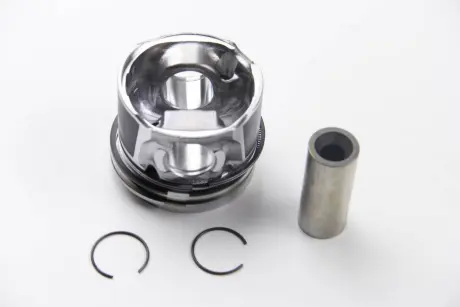 Engine piston. Поршень двигателя MAHLE 0400600