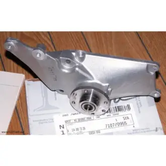 Запчастина MERCEDES-BENZ A1042001328