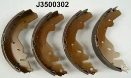 Комплект тормозных колодок NIPPARTS J3500302