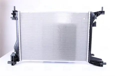Радіатор охолодження NISSENS 606277
