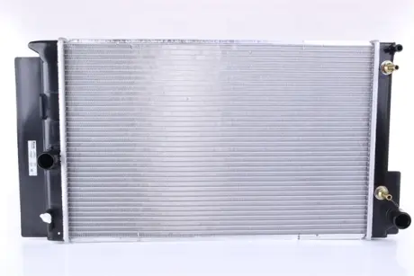 Радіатор охолодження NISSENS 64694