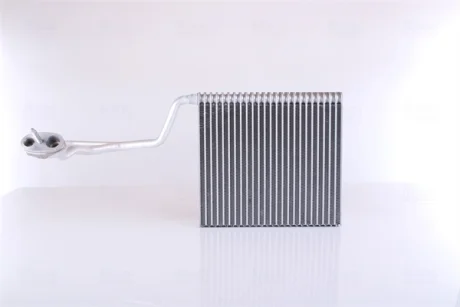 Випарник кондиціонера NISSENS 92293
