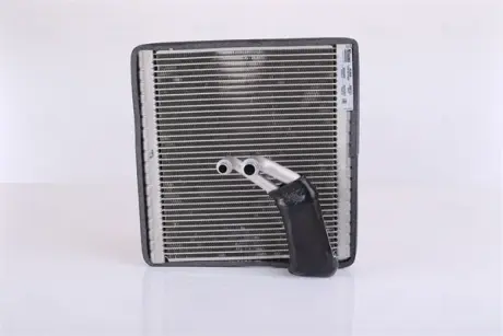 Випарювач кондиціонера NISSENS 92369