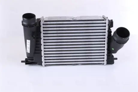 Интеркулер NISSENS 961429