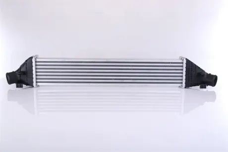 Радіатор інтеркулера NISSENS 961582