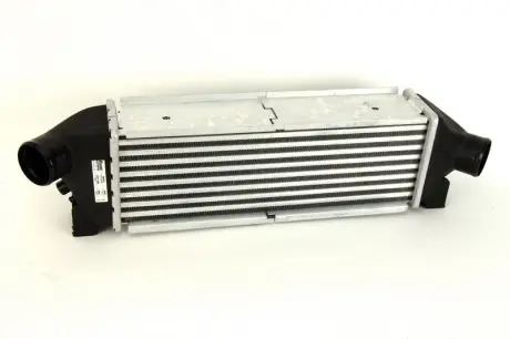 Інтеркулер TRANSIT6 20TDi MT 02-06 (вир-во Nissens) NISSENS 96642