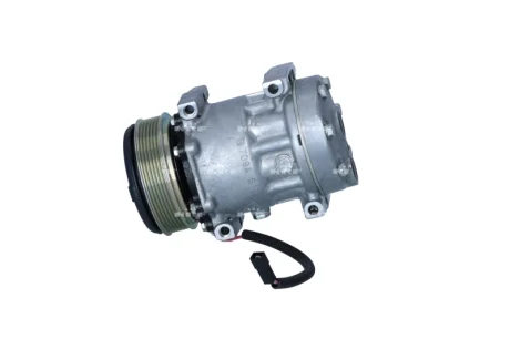 Компресор кондиціонера 12В (R134a) MASSEY FERGUSON 5410, 5420, 5430, 5440, 5445, 5450, 5608, 5609, 5610, 5611, 5612, 5613, 6612, 6613, 6614, 6615, 6616, 7614, 7615, 7616, 7618, 7619, 7620, 7622 NRF 32771