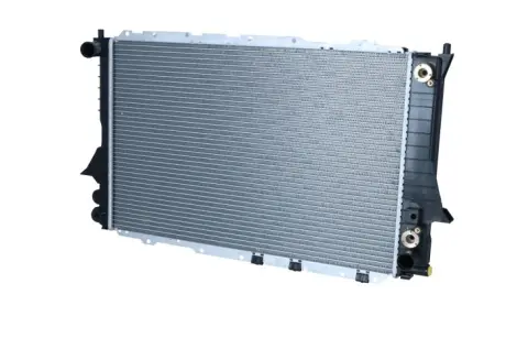 Радіатор охолодження Audi 100 90-97 NRF 51321