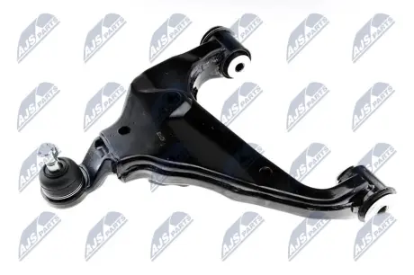 Рычаг передн. toyota hi -lux 4wd 05 - /lower left/ NTY ZWDTY129