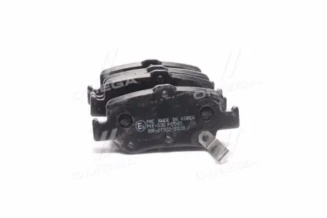 Колодки гальм. TOYOTA AURIS 09 - задн. (вир-во) PARTS-MALL PKF035