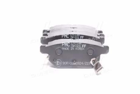 Колодка гальм. диск. TOYOTA AURIS.COROLLA (вир-во) PARTS-MALL PKFE22
