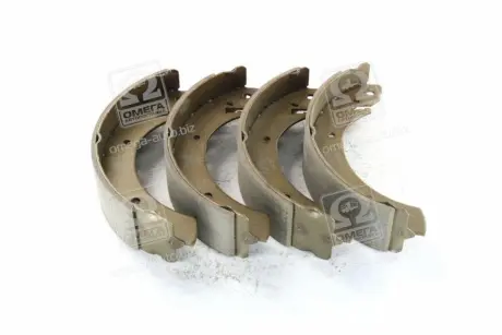Комплект тормозных колодок PARTS-MALL PLA006