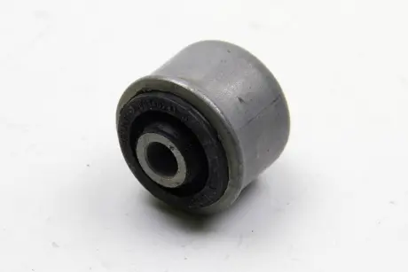 Сайлентблок важеля RENAULT/DACIA 77 00 840 741