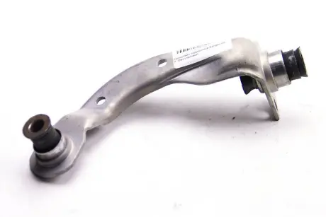 Кріплення підрамника RENAULT/DACIA 8200361269