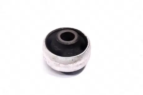 Сайлентблок рычага VW PASSAT, GOLF II, III, JETTA передн. ось RIDER RD3445985411