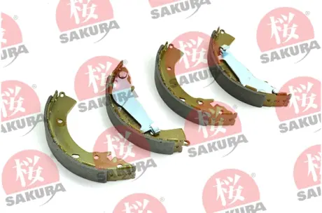 Комплект тормозных колодок SAKURA 602054700