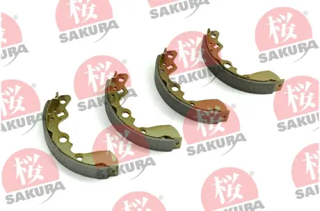 Комплект тормозных колодок SAKURA 602807060