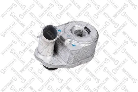 Радіатор масляний STELLOX 1073017SX