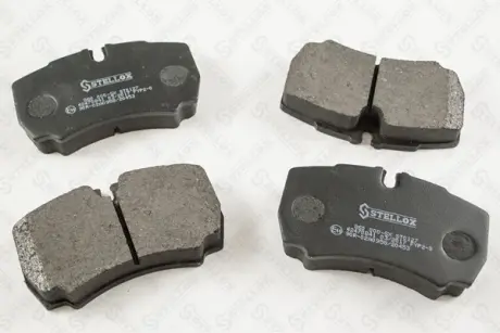 Комплект тормозных колодок, дисковый тормоз STELLOX 860000SX