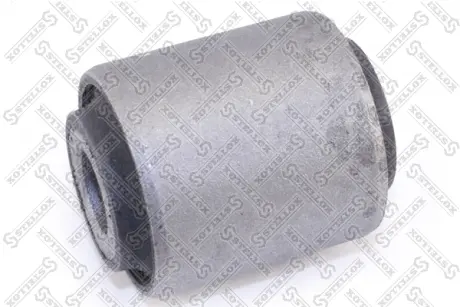Подвеска, рычаг независимой подвески колеса STELLOX 8772062SX