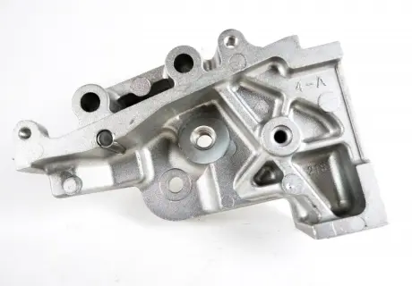 Запчастина SUBARU 13156AA052