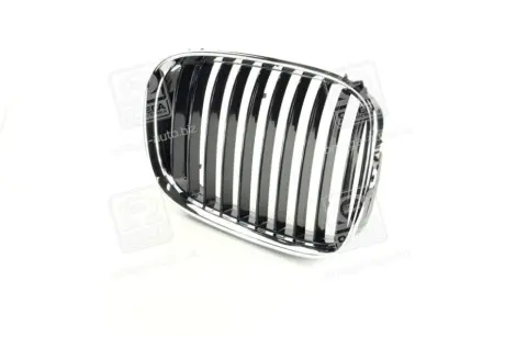 Решітка в капоті пра. BMW 5 E39 TEMPEST 0140089914